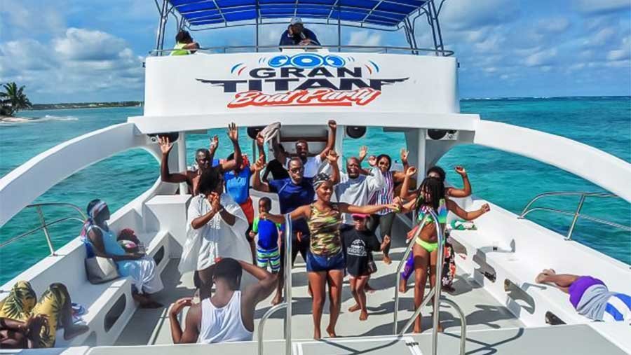 Party-Boat-Adult-Party_03