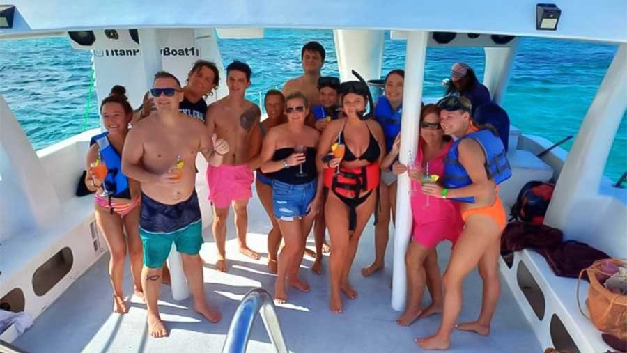 Party-Boat-Adult-Party_04